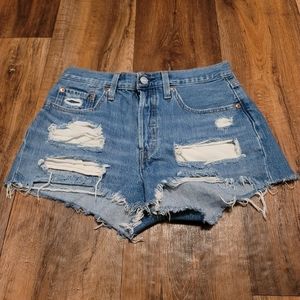 Levi’s 501 Cutoff Denim Shorts Size 28